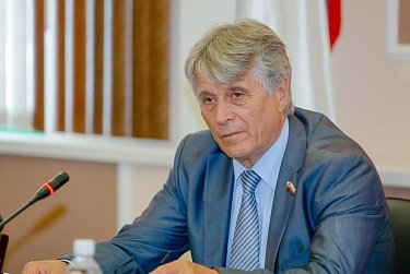 Депутаты корректируют законы о пчеловодстве и семеноводстве